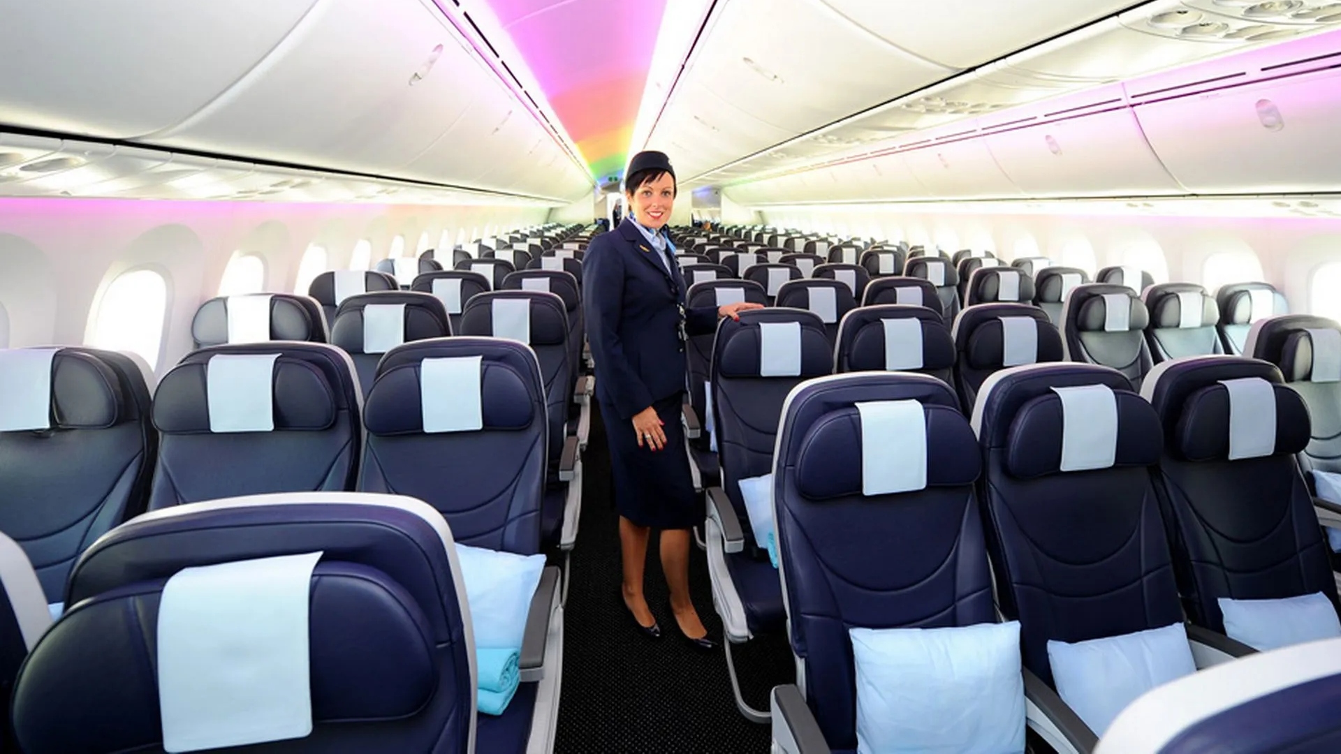 dreamliner cabin