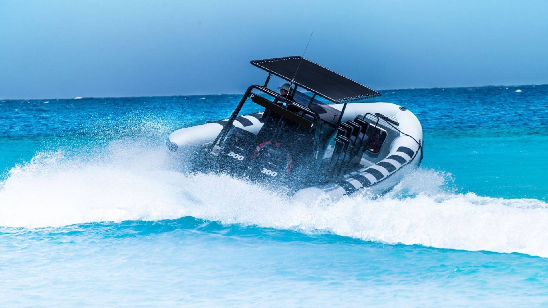 Powerboat caribbean klein curacao